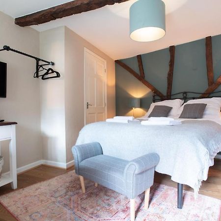 The Talkhouse Bed and Breakfast Stanton Saint John Eksteriør billede